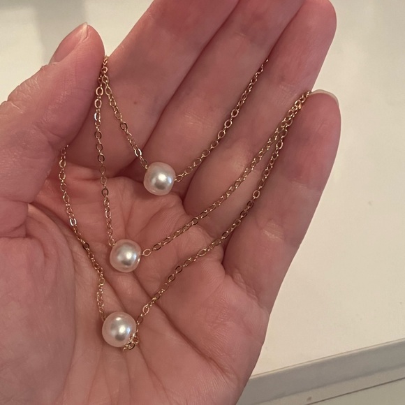 Gold Pearl Layered Necklace - Picture 2 of 3